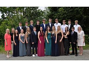 Vergrößert das Bild: "/realschule-wAssets/img/Zeugnisse-Klasse-10-2026/_DSC9477.jpeg"