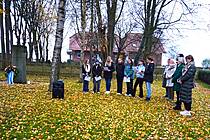 Vergrößert das Bild: "/realschule-wAssets/img/aktuelles/4_Gedenken_Koensgen.JPG"